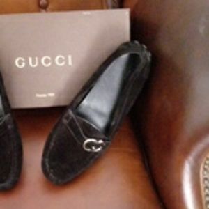 Gucci suede black loafer